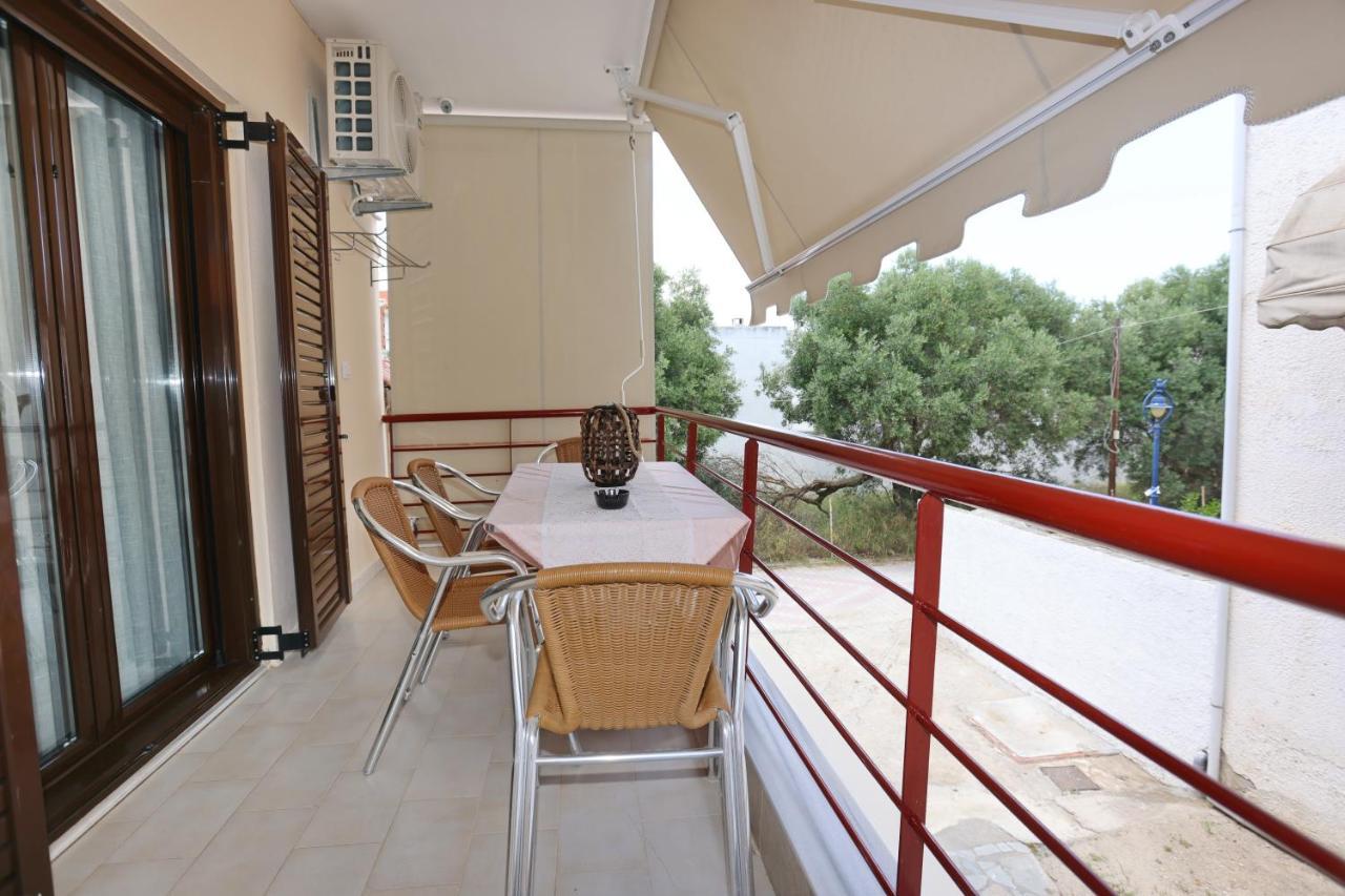 Katerina Apartments Pefkochori Exterior photo